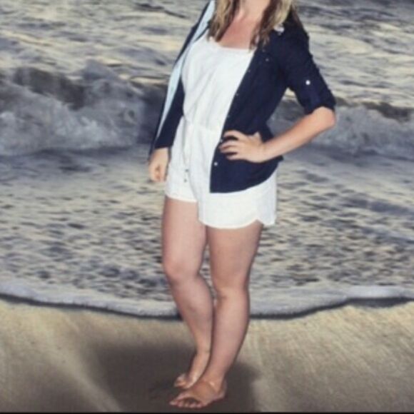 ✨ Forever 21
Women's White Lace Trimmed Cami ✨ - Picture 5 of 5